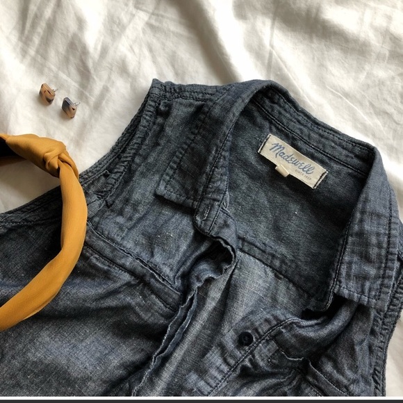 Madewell chambray sleeveless top - Picture 3 of 3